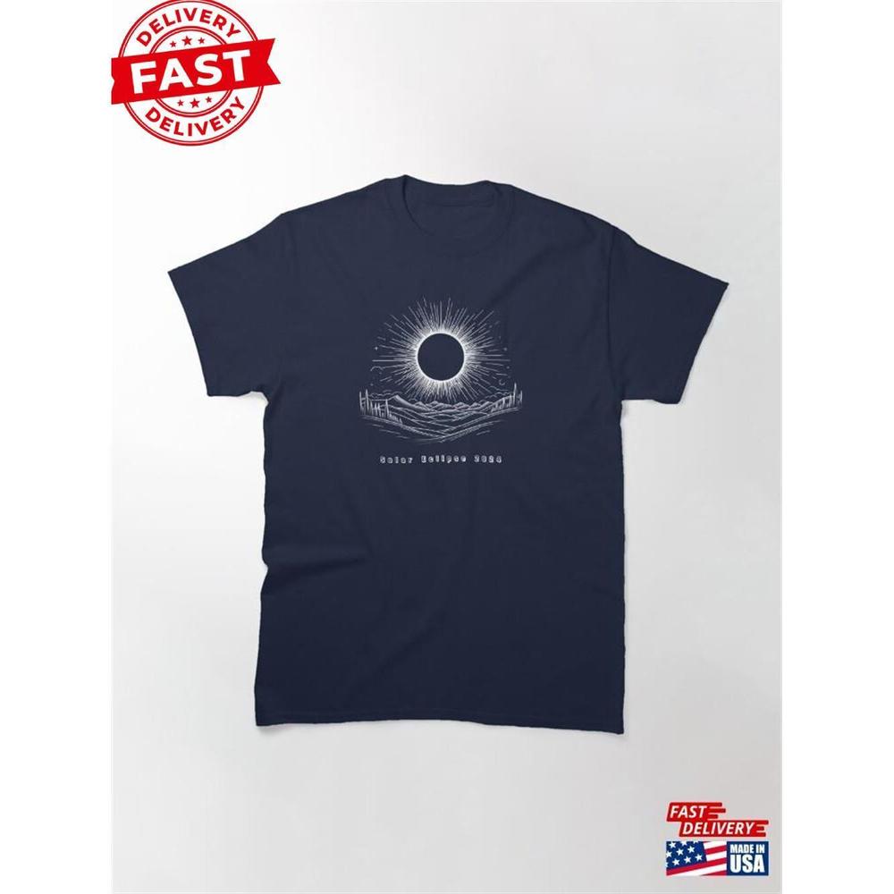 Solar Eclipse  Classic T-Shirt Unisex